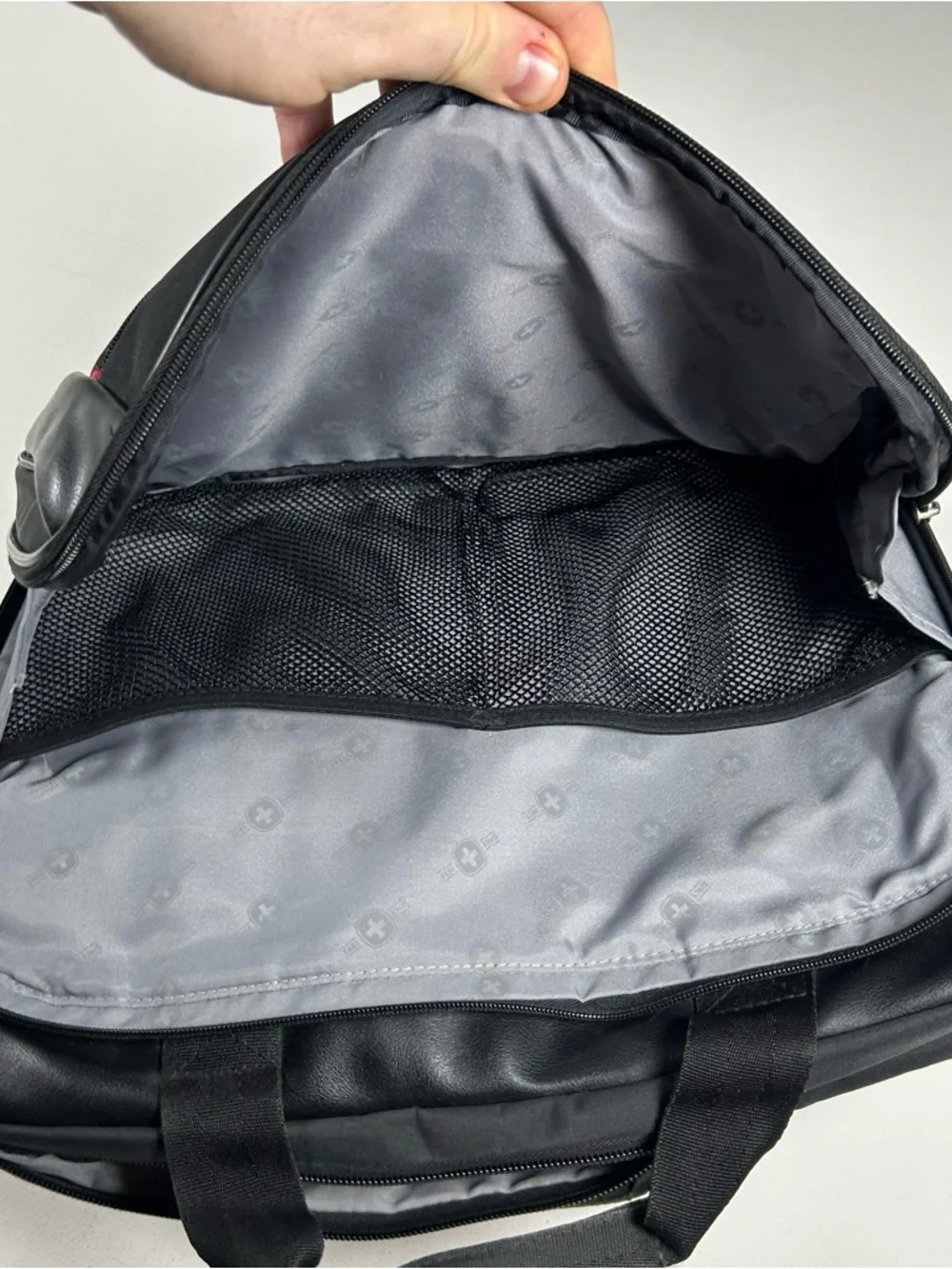 Swiss Gear Laptop Shoulder Case/Bag Strap Black Preowned